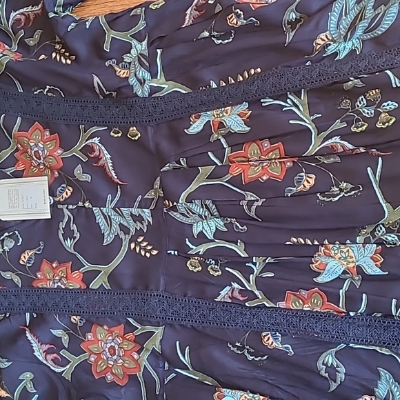 NWT - Floral Tunic Dress - Picture 6 of 15